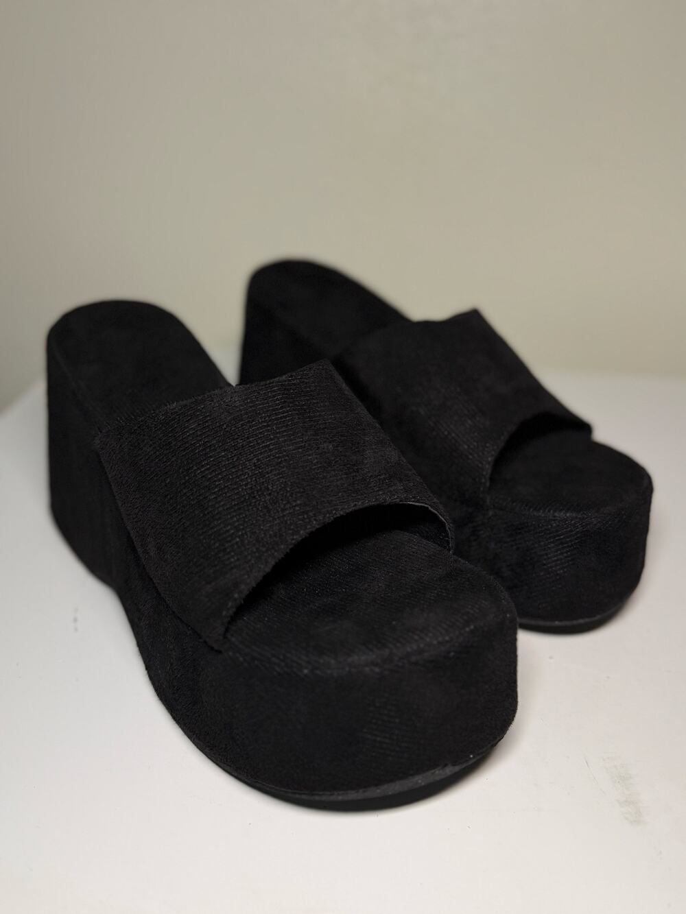 Y2K Black Chunky Platform Slide Sandals Size 11